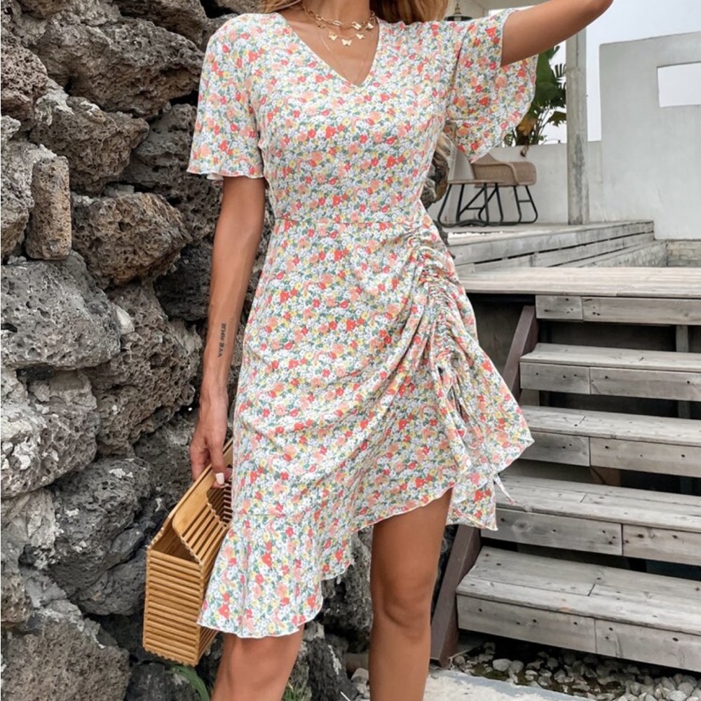 Floral dress with ruffles